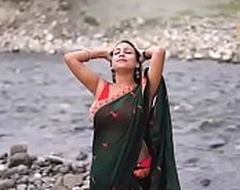 Desi Bhabi Sexy Looks - join me:  https://t.me/dhamakaentry