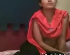 desi girl removing her clothes (desibabesgallerie pornography bong )