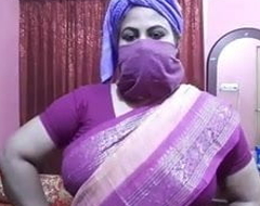 Desi aunty sex talk, Didi trains loathe incumbent on off colour bonking
