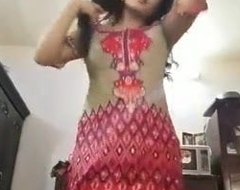 Bengali Bhabhi Momo Showng his sexy and beautiful Body