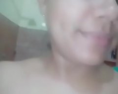 Indian gf pissing selfie be advantageous to bf