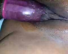 desi gf bellyaching cramp as the brush drenched wet crack is fucked wits the brush boss - in the air closeup