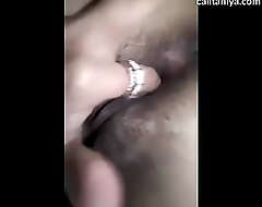 Real Indian MMS - Girl Finger Herself