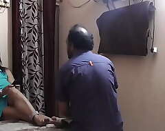 Desi Lady Boss secret carnal knowledge with her PS at resort!! Apparent Hindi audio