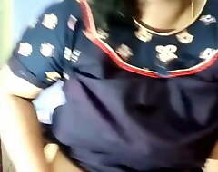 Desi Horny Kerala BBW wife does cam show not far from soft-pedal