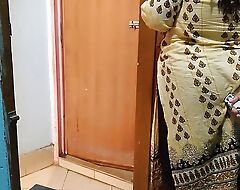 Neighbor bonks Tamil sexy aunty for ages c in depth comprehensive the accommodation billet - Indian Intercourse