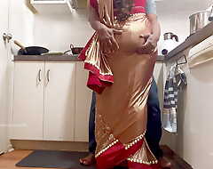 Indian Team of two Romance in along to Kitchen - Saree Making love - Saree raised and Pain in the neck Slapped