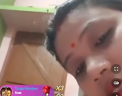 Booby Dehati Municipal Wife Showing Her Overt Big Boobs Video