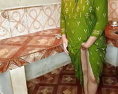 wed Ke Uthne Se Pahle Kaamwali Bhabhi Ko Choda Larder Floor Not very well