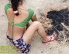 Indian Farmer's Wife Make-up With Field Showing Wet crack And Hardcore Painful Sex Clear Hindi Voice
