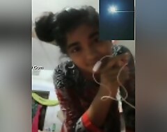 Cute Desi Townsperson Chick Showing The brush Boobs On Video Call