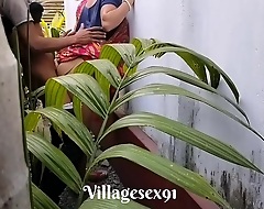 Dwelling Garden Clining Time Sex A Bengali Wife With Saree Alongside Outdoor ( Official Video By Villagesex91)