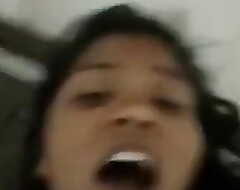 Bhavana bhabhi ko devar ne jamakar choda hotel me le jake or chut me se pani nikala