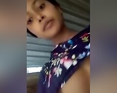Today Exclusive- Bangla Inclusive Showing Her Boobs And Soaked Pussy