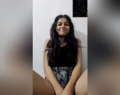 Shy Indian Girl Gushes Their way Pussy On Vc