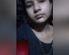 Today Exclusive- Cute Bangla Girl Showing Boobs On Video Tempt