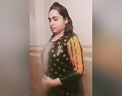 These days Exclusive- Sexy Bangla Girl Bathing