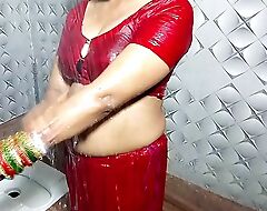 Bengali Girl Emily Ne Bathroom Me Nahate Words Chut ME ugli Dali- Fireecouple Solo Carnal knowledge