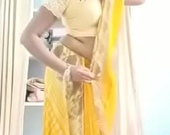 Swathi naidu changing saree and pretty up for romantic short coating shooting