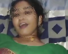 Indian 20 Maturity Old Desi Bhabhi Was Cheating Insusceptible to Her Husband. She Was Having Hard Sexual intercourse Around boyfriend, Indian Lalita bhabhi Sexual intercourse