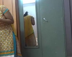 Indian unpaid chicks lily making love - xvideos.com