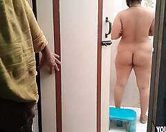Maami Naha Rahi Thi Ladka Ghus Gaya Bathroom Ke Ander Aur Pel Diya Maami Ko Your X Darling