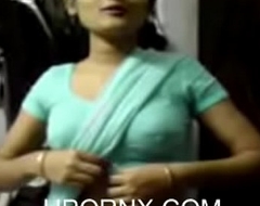 Indian Unfocused in Saree seducing (new)