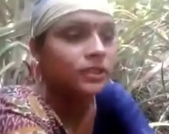 Desi married mom fuck in forest @ Desi XnXX