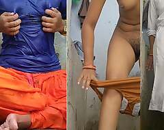 Hot Indian bus girl naked bath. Alone girl feel horny she Fingring and pesing
