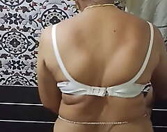 Indian aunty dress after bathing caught on hidden livecam