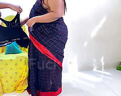 When Telugu Aunty wearing saree without blouse went to dramatize expunge shop to buy bra, Shopkeeper Fucks their way while She Trial dramatize expunge Bra - Cum