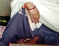 Shweta Bhabhi got aunty caressed added to had a huge number of pastime wits massaging her land herself.