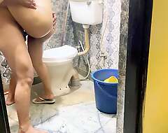 Saying aunty taking bath in put emphasize bathroom. Unsystematically romance started after that