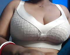 Sexy hot girl's young breast show by aperture her bra.